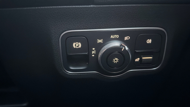 Mercedes-Benz B-Class B180 AMG Line Premium 5dr Auto Petrol Hatchback